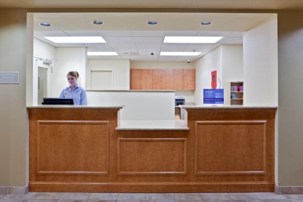 Candlewood Suites Lakewood, An Ihg Hotel מראה חיצוני תמונה
